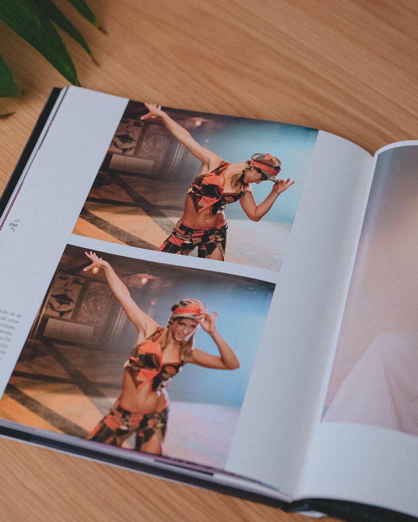 Book 100 Photos